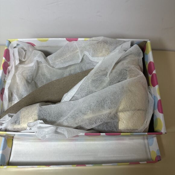 Cutedog Girls Gold Princess Shoes Size 2 Block Heel Ankle Buckle Strap and Charm - Picture 11 of 11